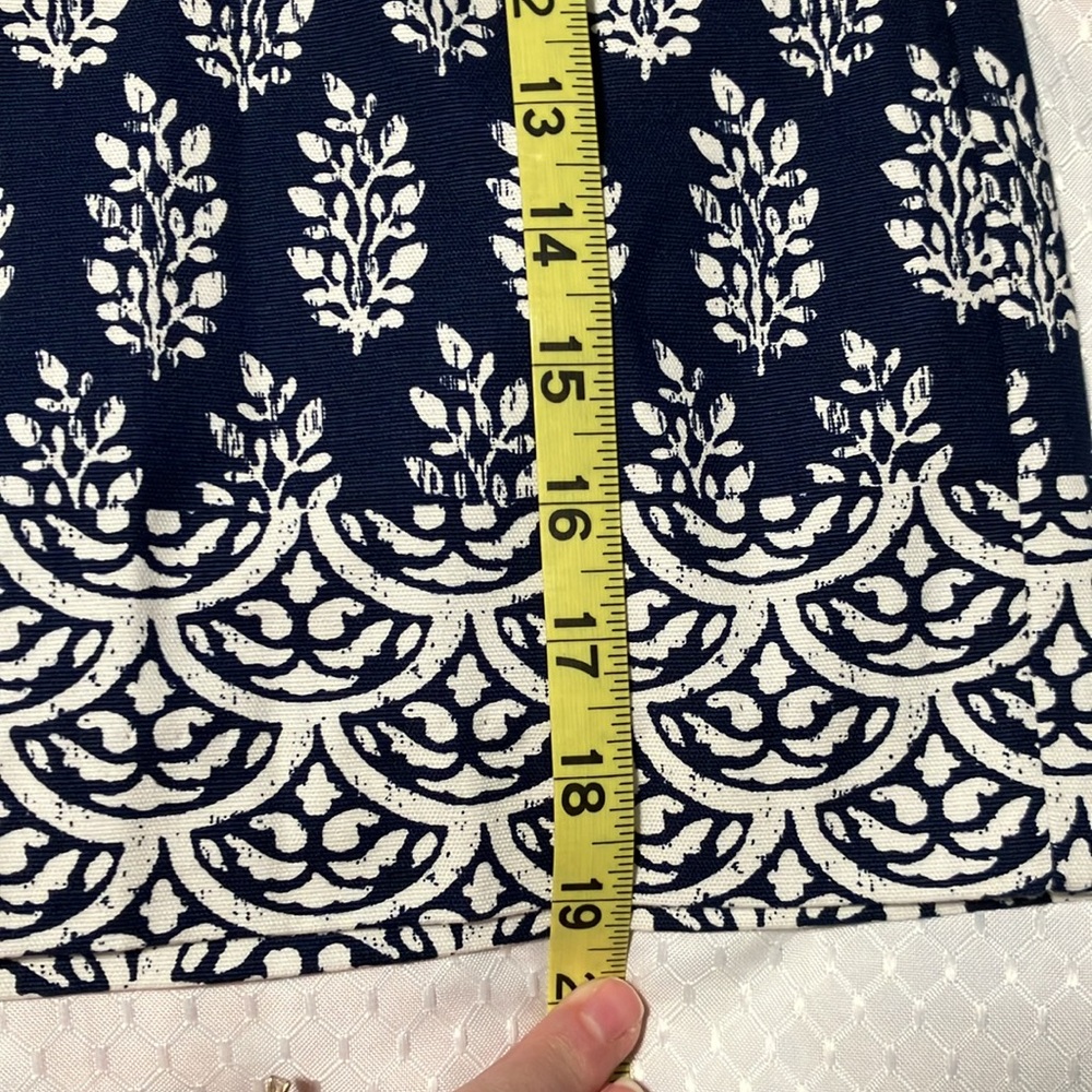 Talbots NWT Petite Navy and White Skirt 6P NEW PRICE! - Picture 6 of 8